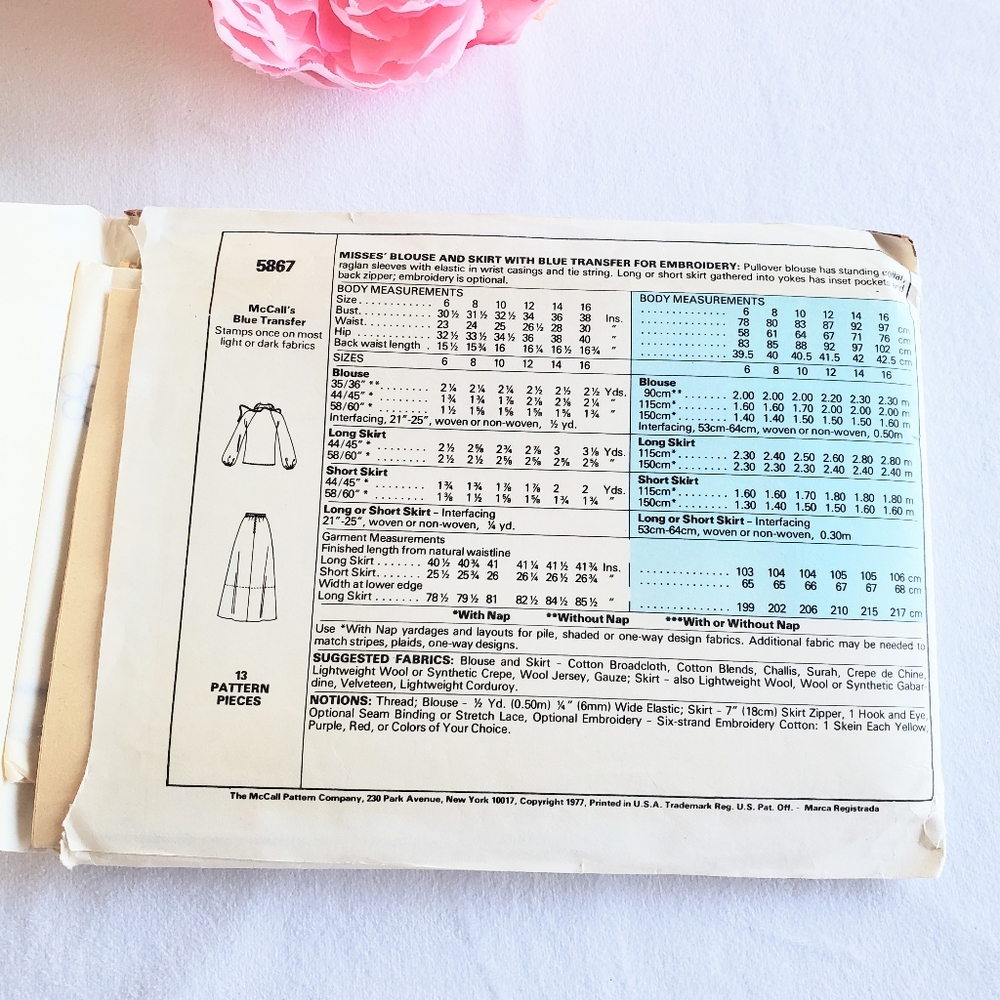 1977 UNCUT McCall's 5867 Sewing Pattern Blouse/Skirt - Picture 4 of 5